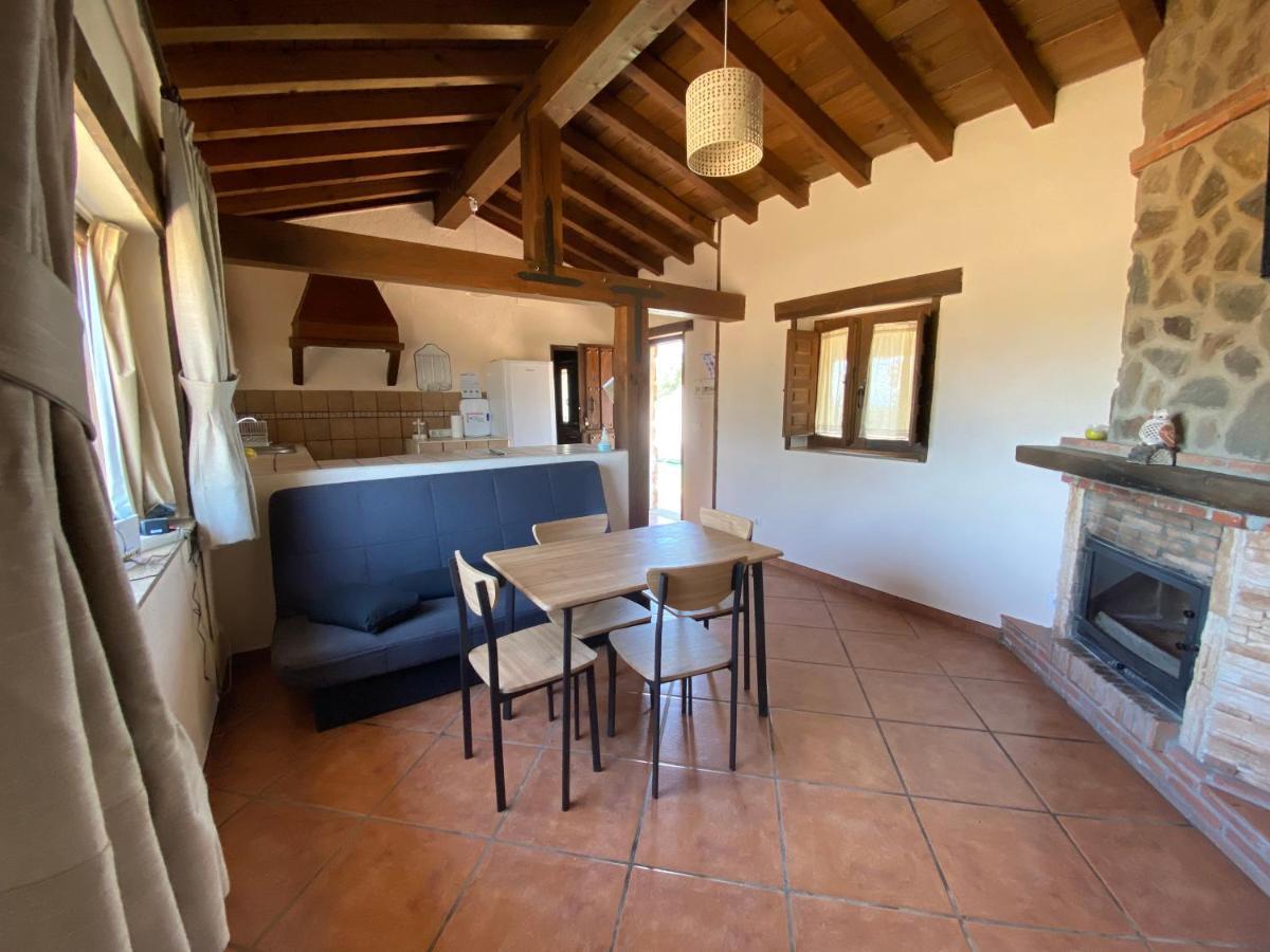 Eco-Lodge En La Reserva Privada Campanarios De Azaba - Proyecto De Conservacion Espeja Kültér fotó