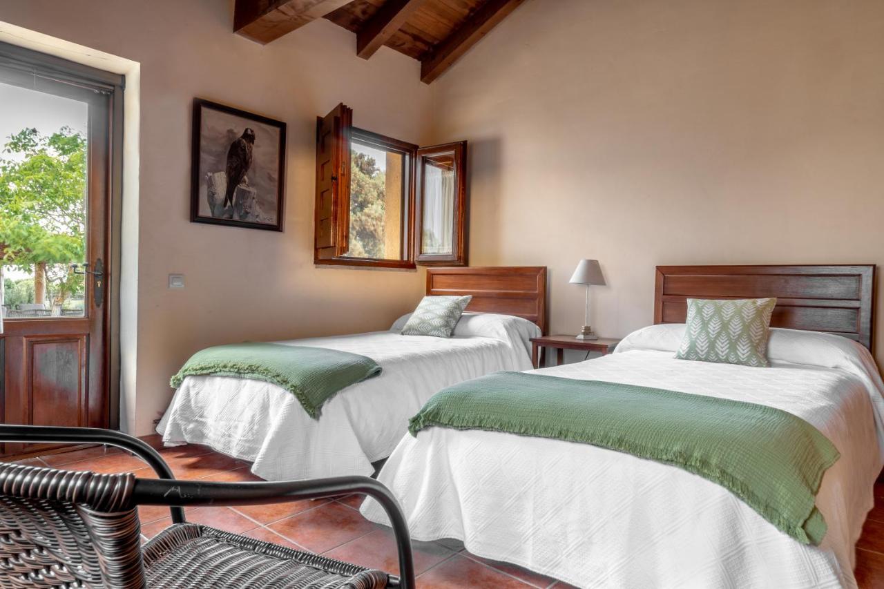 Eco-Lodge En La Reserva Privada Campanarios De Azaba - Proyecto De Conservacion Espeja Kültér fotó